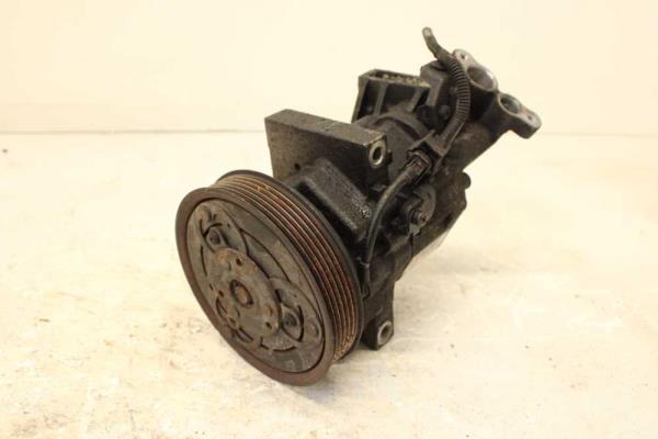 COMPRESSEUR DE CLIMATISATION DACIA/ RENAULT 1.5DC - Vue 1